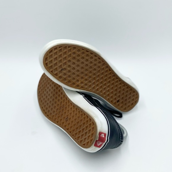 Vans black leather authentic womens 7.5 - Picture 5 of 6